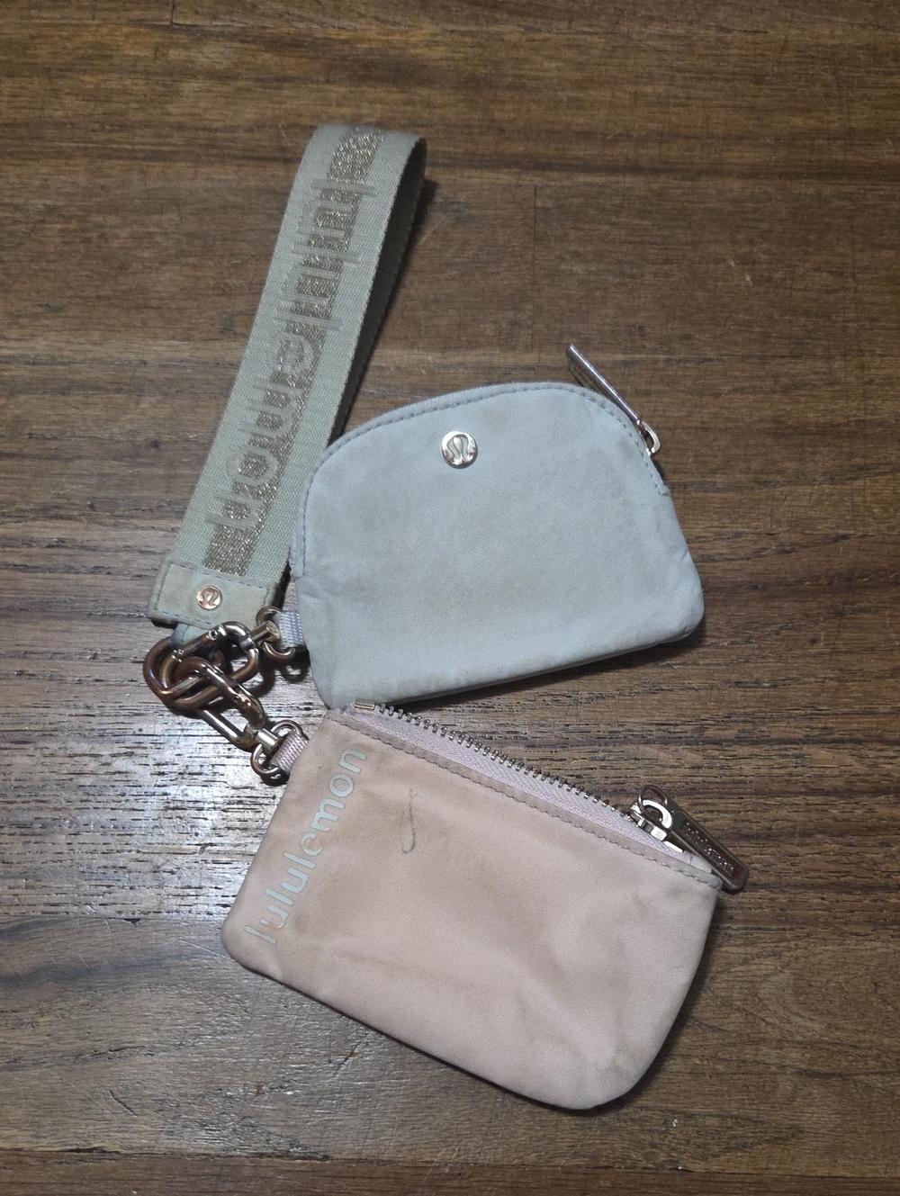 lululemon athletica Dual Pouch Wristlet - Picture 2 of 8